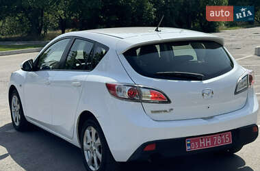 Хэтчбек Mazda 3 2010 в 