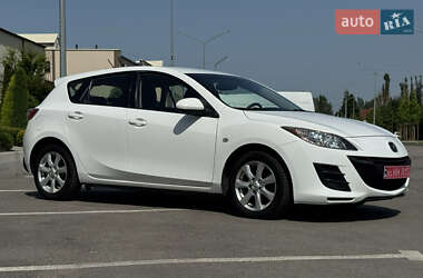 Хэтчбек Mazda 3 2010 в 