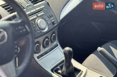 Хэтчбек Mazda 3 2010 в 