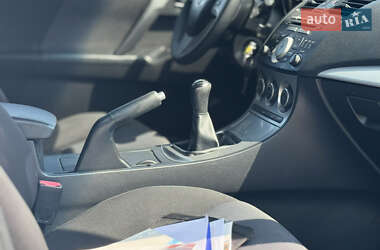 Хэтчбек Mazda 3 2010 в 