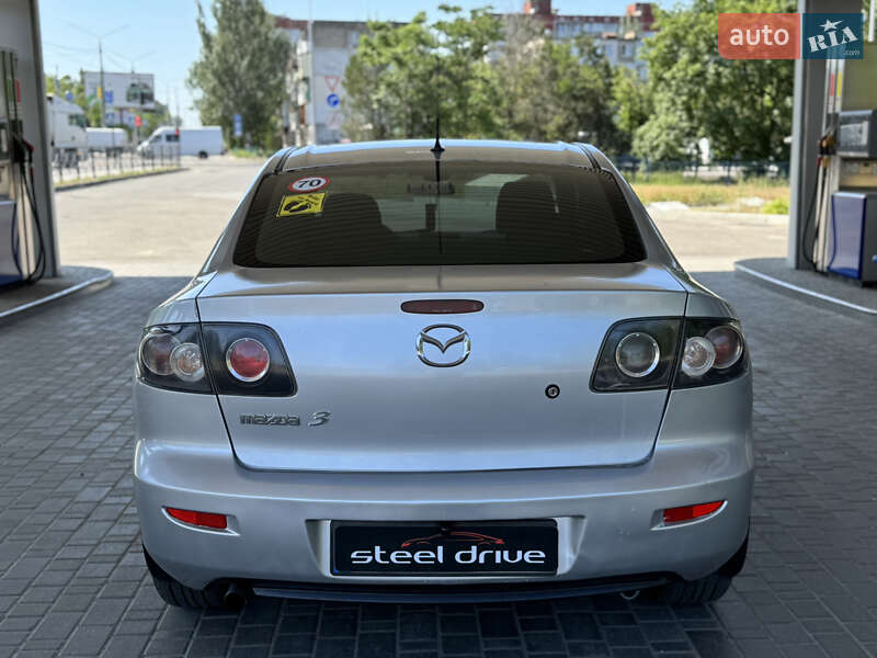 Седан Mazda 3 2005 в Николаеве