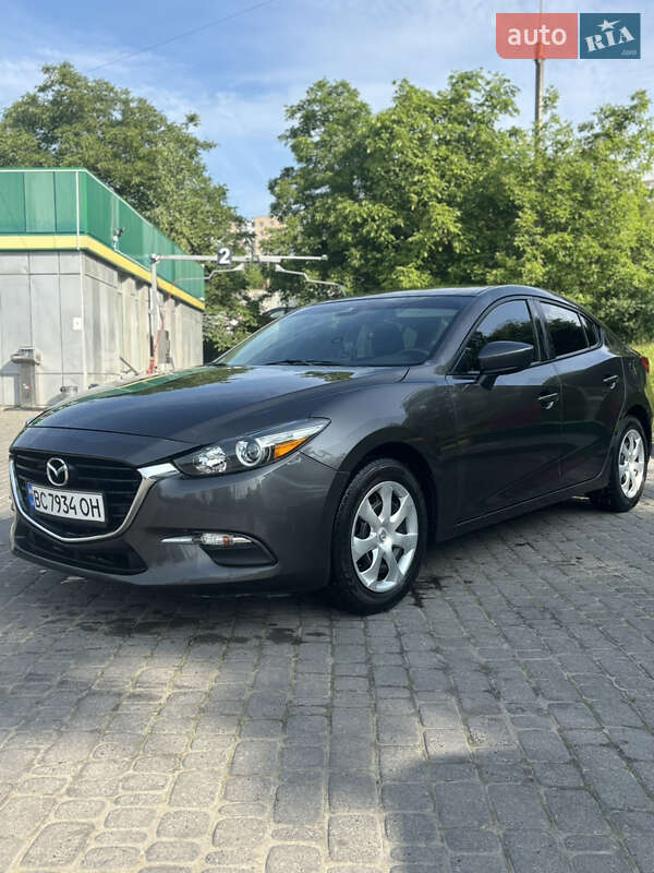 Седан Mazda 3 2017 в Львове