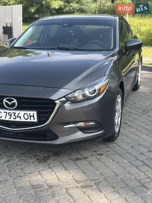 Седан Mazda 3 2017 в Львове