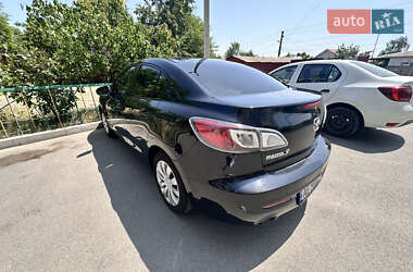 Седан Mazda 3 2013 в 