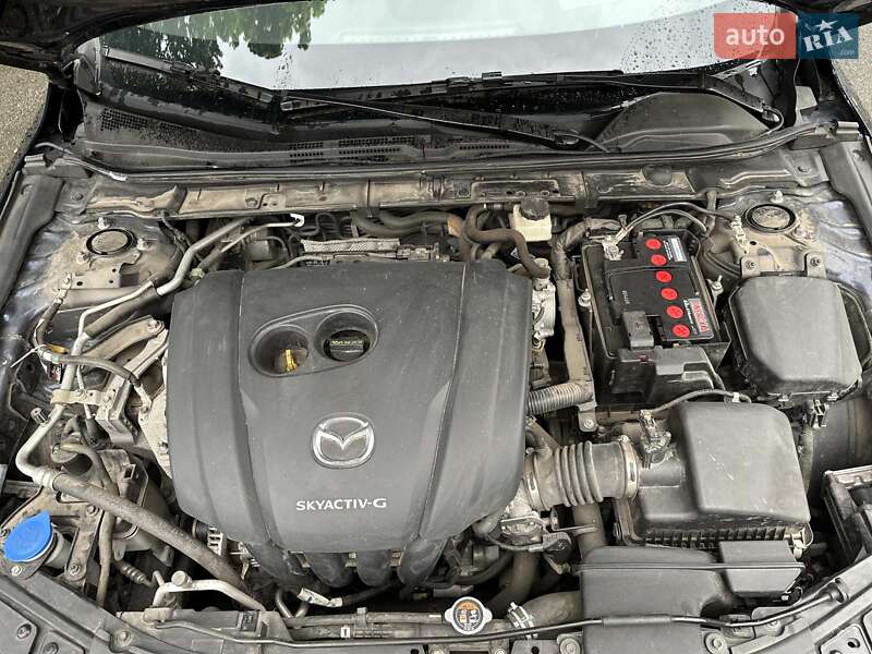 Седан Mazda 3 2019 в Киеве