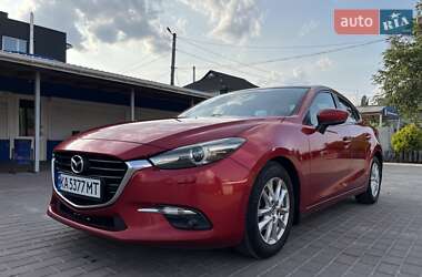 Седан Mazda 3 2016 в Киеве