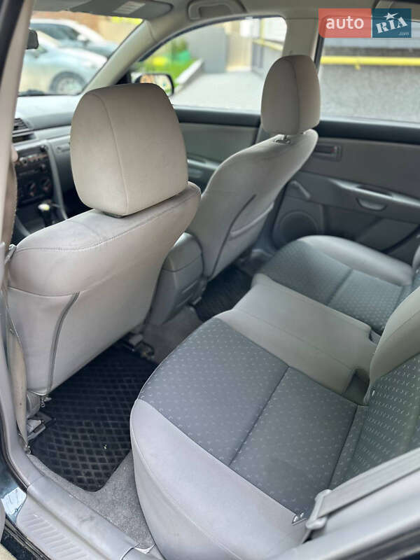 Хетчбек Mazda 3 2003 в Білій Церкві