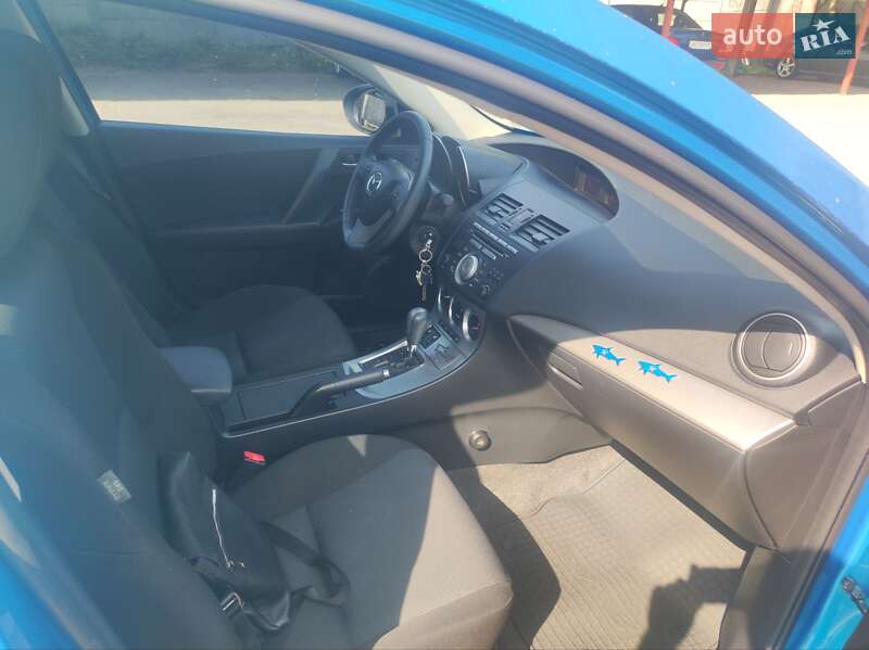 Седан Mazda 3 2010 в Днепре фото 4 Седан Mazda 3 2010 в Днепре
