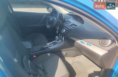 Седан Mazda 3 2010 в 