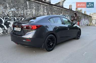 Седан Mazda 3 2015 в 