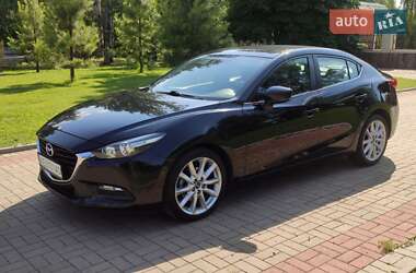 Седан Mazda 3 2016 в Никополе