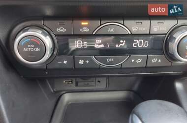 Седан Mazda 3 2016 в 
