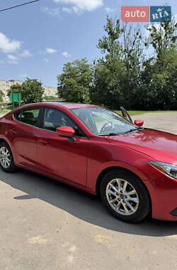Седан Mazda 3 2016 в 