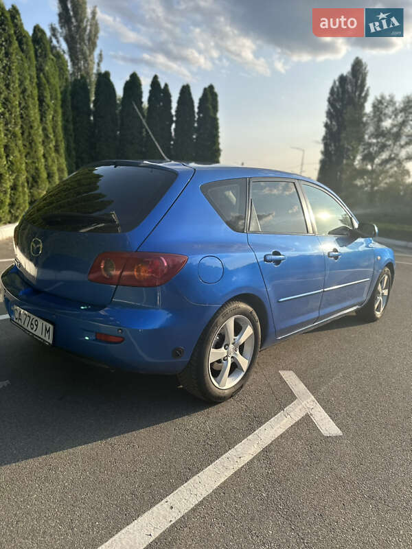 Хэтчбек Mazda 3 2003 в Киеве