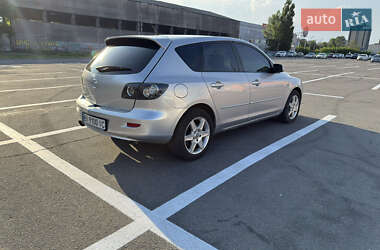 Хэтчбек Mazda 3 2005 в 
