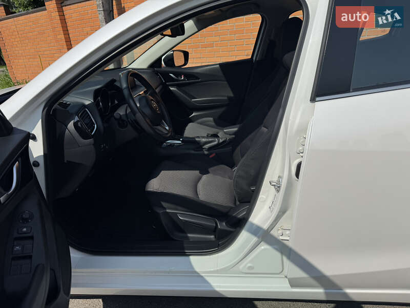 Хэтчбек Mazda 3 2013 в Киеве