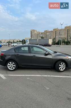 Седан Mazda 3 2010 в 