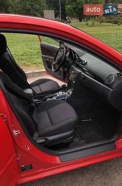 Хэтчбек Mazda 3 2007 в 