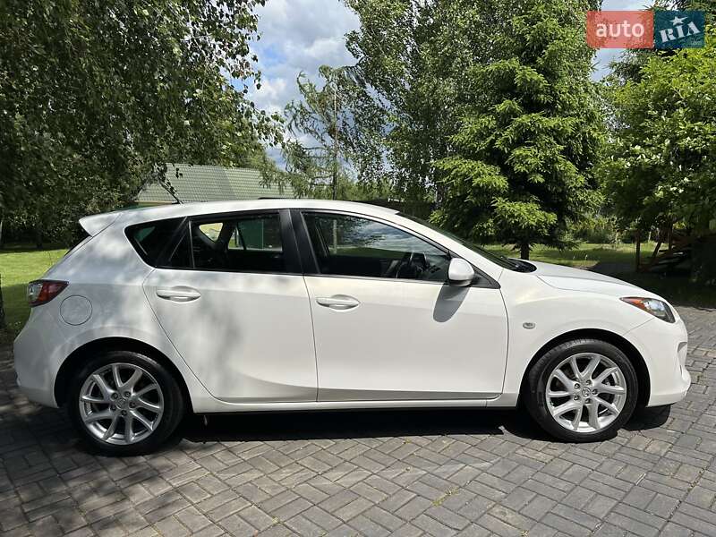 Хетчбек Mazda 3 2011 в Луцьку