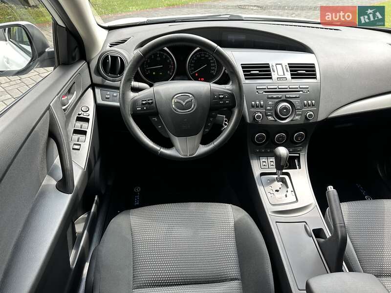 Хетчбек Mazda 3 2011 в Луцьку