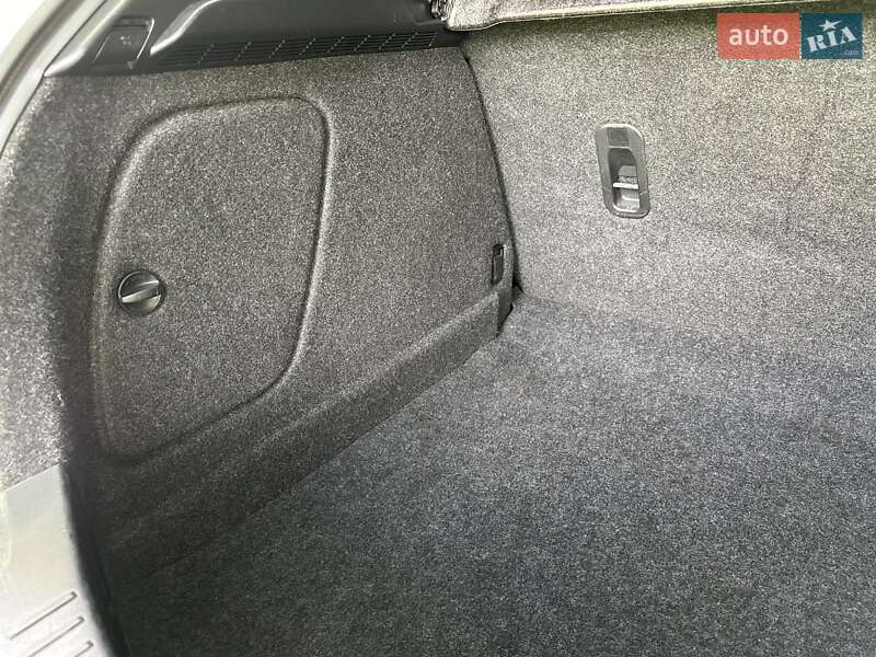 Хетчбек Mazda 3 2011 в Луцьку