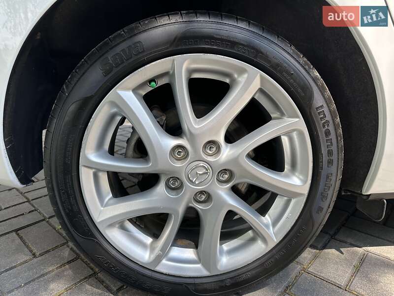 Хетчбек Mazda 3 2011 в Луцьку