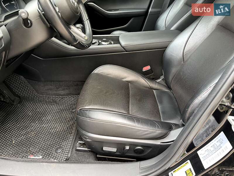 Хетчбек Mazda 3 2021 в Харкові