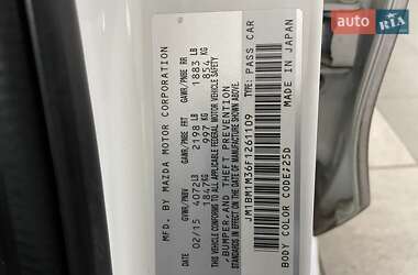 Хэтчбек Mazda 3 2015 в 