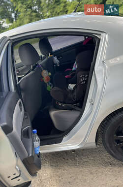 Седан Mazda 3 2006 в 