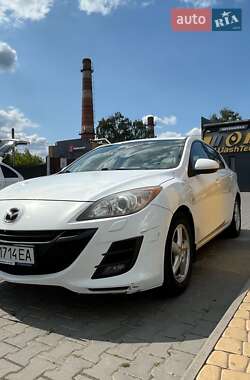 Хетчбек Mazda 3 2011 в Чернівцях