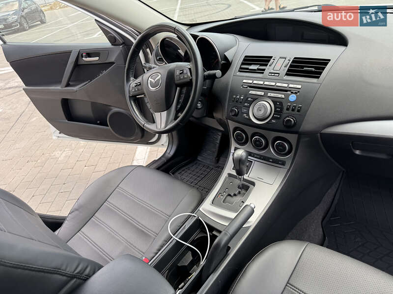 Седан Mazda 3 2011 в Одесі
