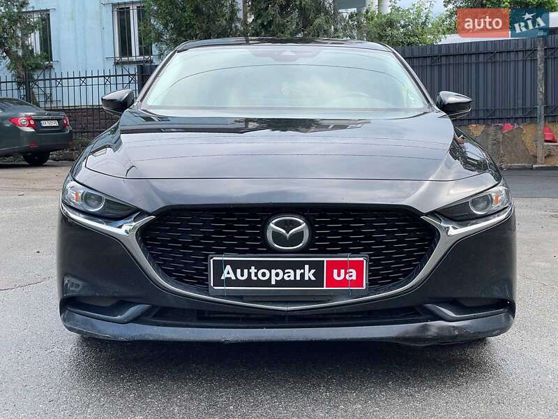 Седан Mazda 3 2019 в Киеве
