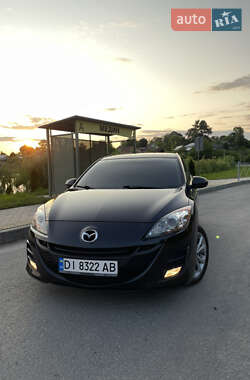Седан Mazda 3 2009 в Волочиске