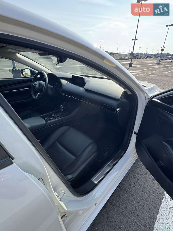 Седан Mazda 3 2019 в Дніпрі фото 17 Седан Mazda 3 2019 в Дніпрі