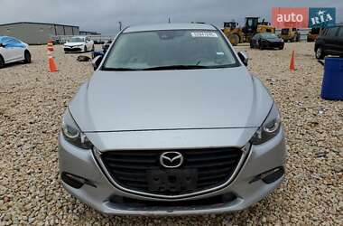 Хэтчбек Mazda 3 2018 в 