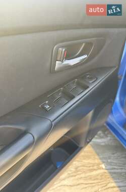 Седан Mazda 3 2006 в 