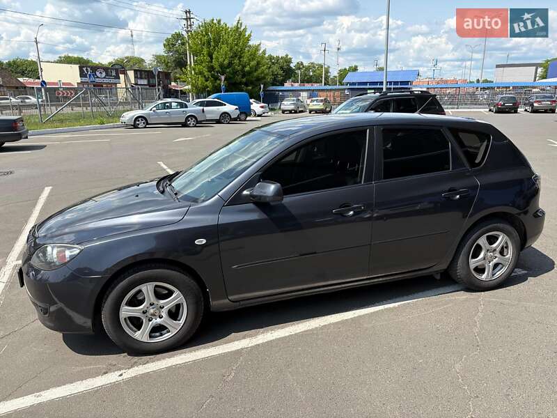 Хэтчбек Mazda 3 2006 в 