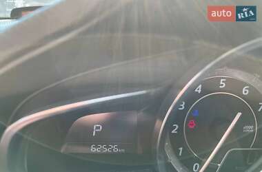 Седан Mazda 3 2015 в 
