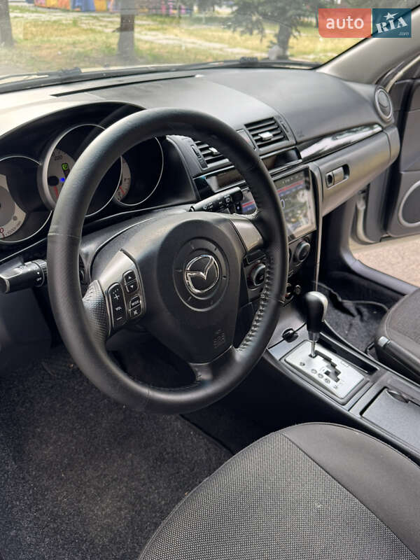 Хэтчбек Mazda 3 2008 в Днепре