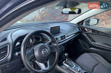 Седан Mazda 3 2014 в 