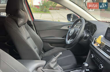 Седан Mazda 3 2017 в 
