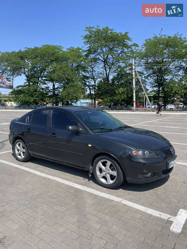 Седан Mazda 3 2004 в Одессе