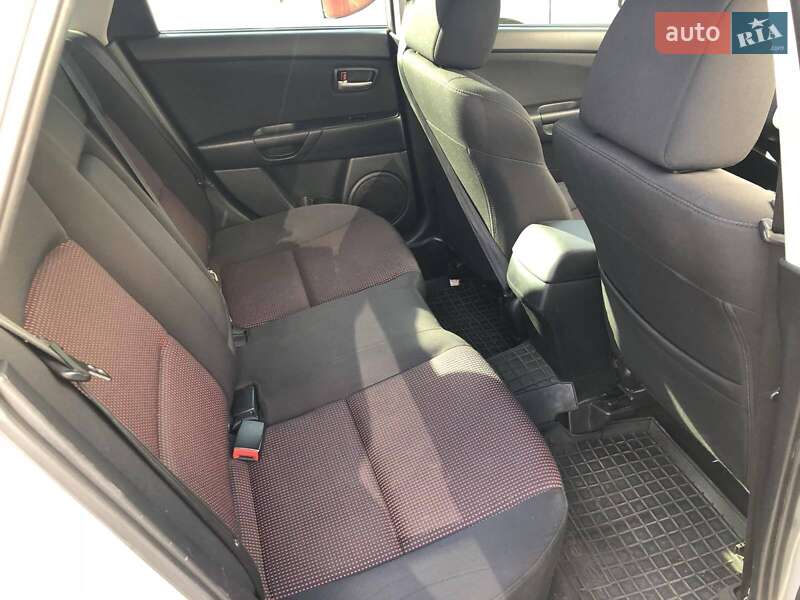 Хэтчбек Mazda 3 2006 в Киеве