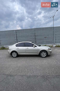 Седан Mazda 3 2007 в 