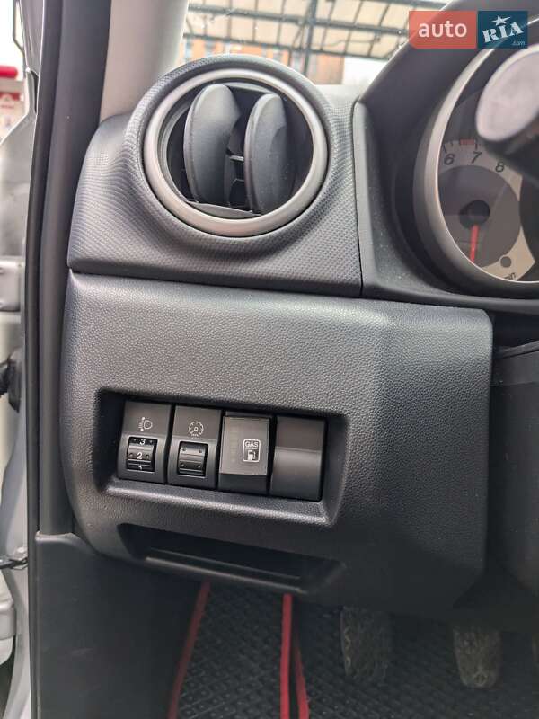 Седан Mazda 3 2007 в Днепре