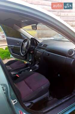 Хэтчбек Mazda 3 2004 в 
