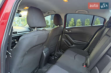 Седан Mazda 3 2013 в 