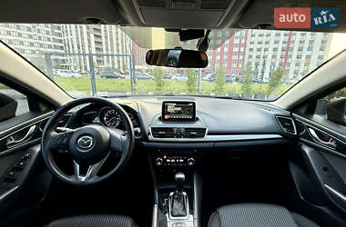 Седан Mazda 3 2013 в 