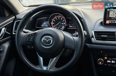 Седан Mazda 3 2013 в 