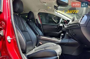 Седан Mazda 3 2018 в 